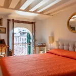 Appartamento Ca’ Cappello Venetian M02074212072 *
